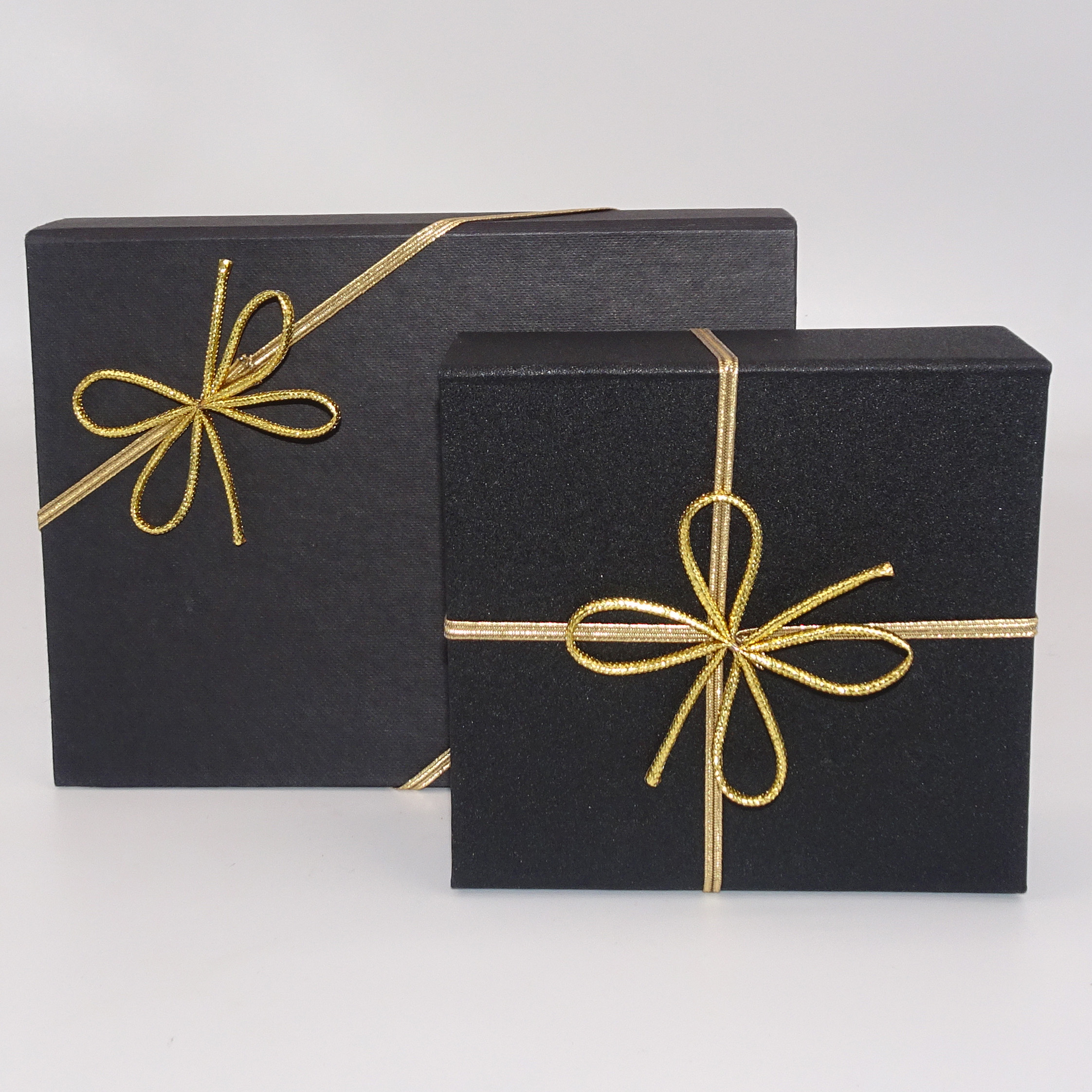 Elastic with 4-loop-bow